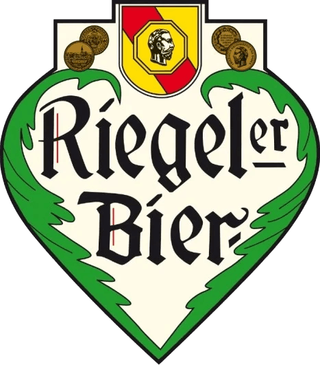 Schildförmiges Logo „Riegeler Bier“ mit badischem Wappen und grünen Hopfenranken.